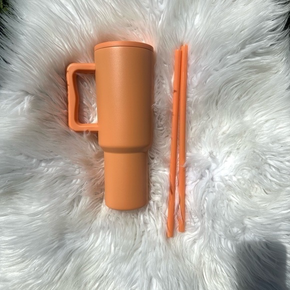 Simple Modern 40oz Apricot Trek Tumbler - Picture 2 of 5